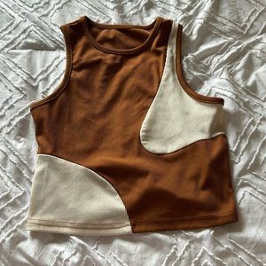 Color block SHEIN tank top (crop top) size Xs (no tag but in good condition!)